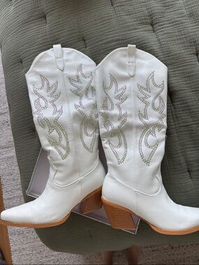 White Rhinestone Western Heeled Boots